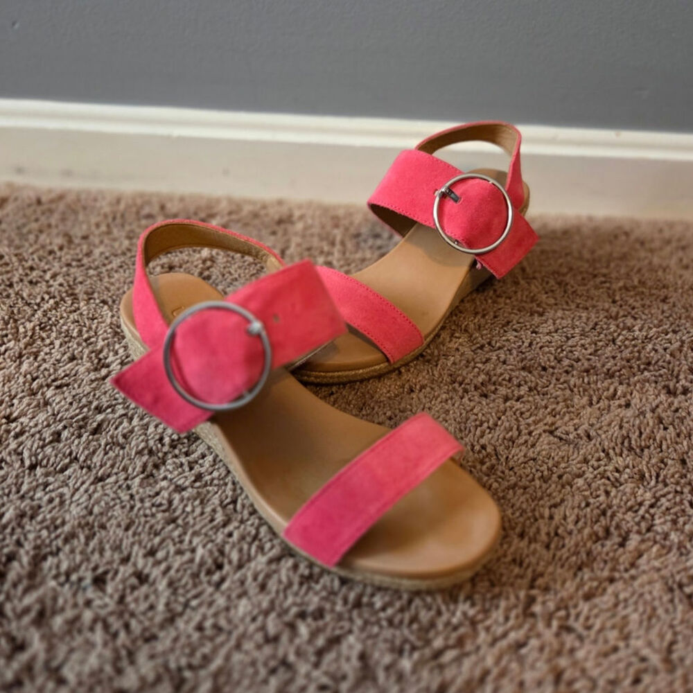 UGG navee suede leather wedge sandal strawberry sherbet adjustable 8